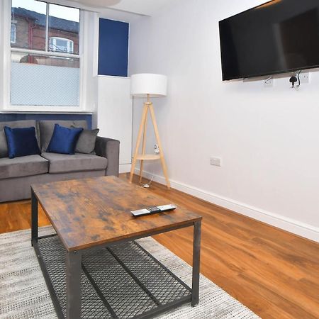 Westport Road Apartment Stoke-on-Trent Екстериор снимка