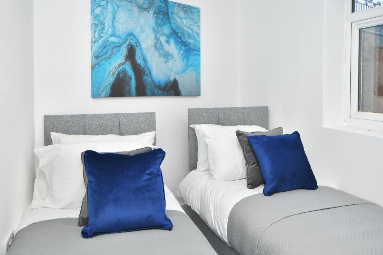 Westport Road Apartment Stoke-on-Trent Екстериор снимка