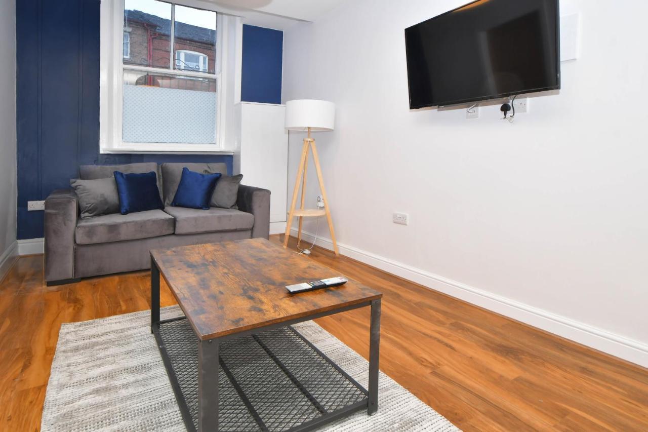 Westport Road Apartment Stoke-on-Trent Екстериор снимка