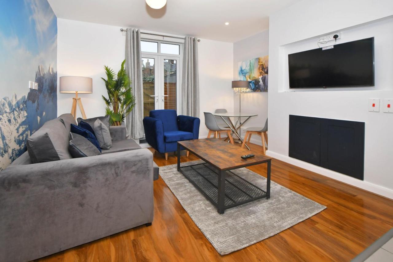 Westport Road Apartment Stoke-on-Trent Екстериор снимка