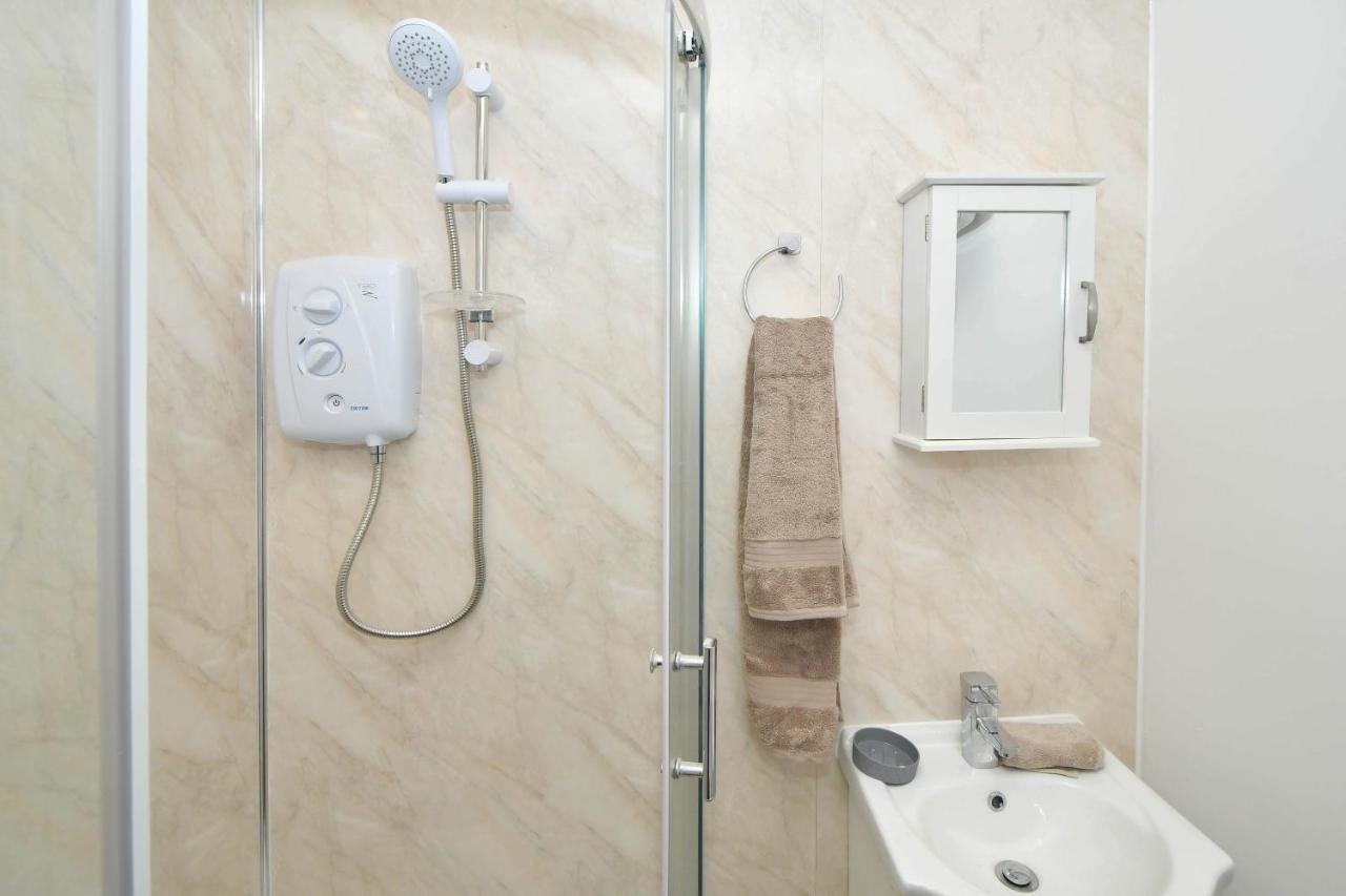 Westport Road Apartment Stoke-on-Trent Екстериор снимка
